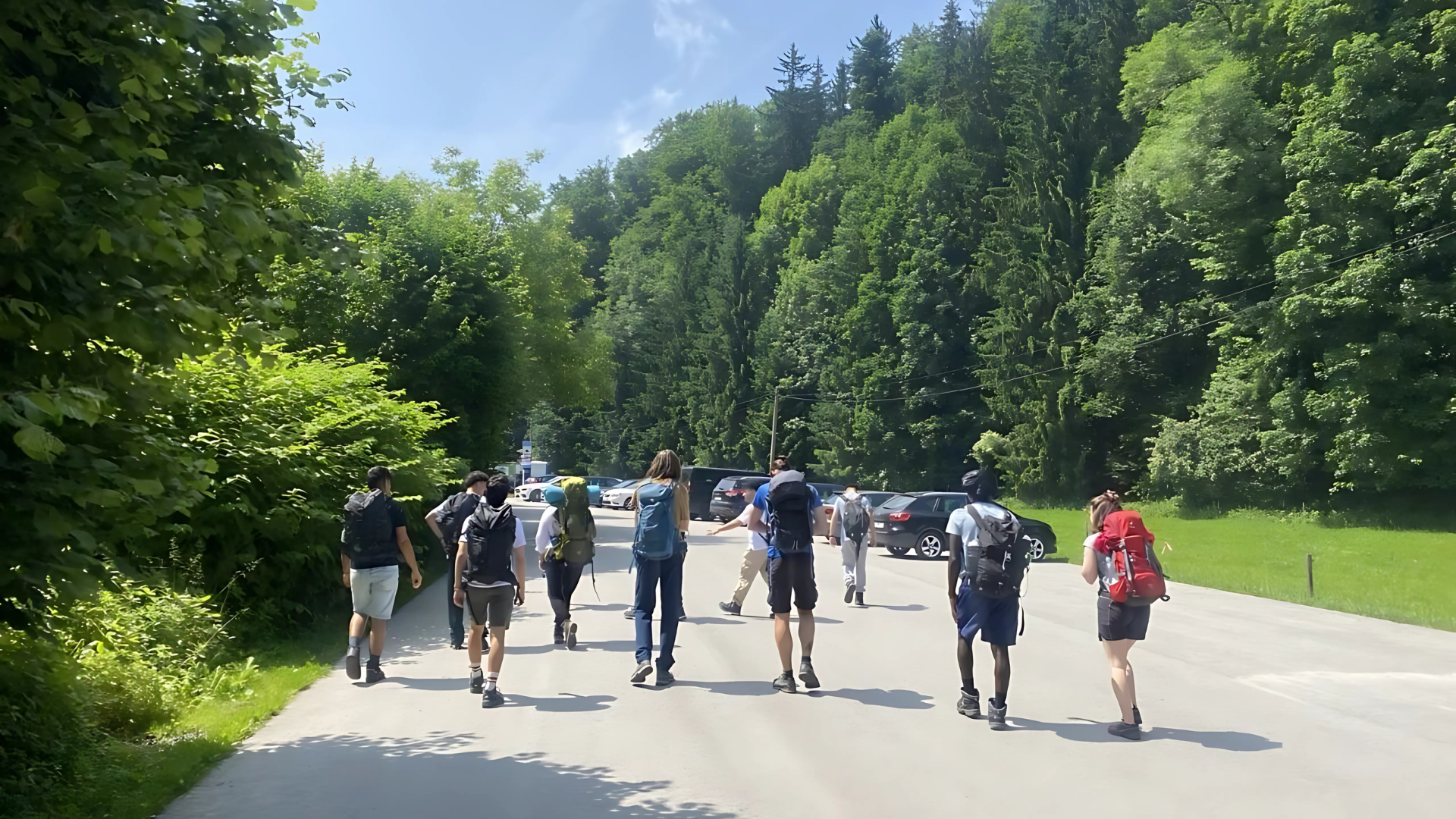 Ein besonderes Erlebnis mit nachhaltiger Wirkung: Zum ersten Mal unternahmen die Puerto Therapeutische Wohngruppe und die Puerto Vollbetreute Wohngruppe von Condrobs einen gemeinsamen Wanderausflug.